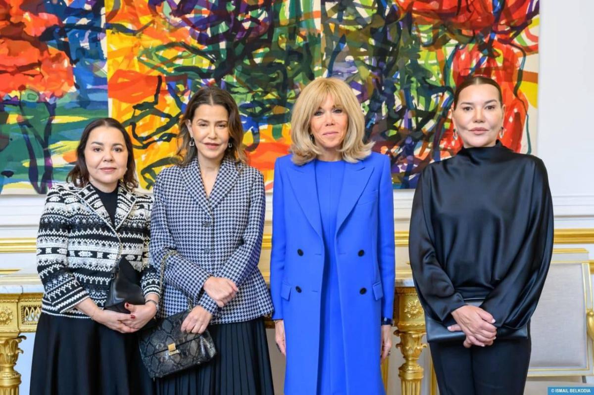 Sur Très Haute Instruction Royale, les Princesses Lalla Meryem, Lalla Asmae et Lalla Hasnaa reçues par Brigitte Macron