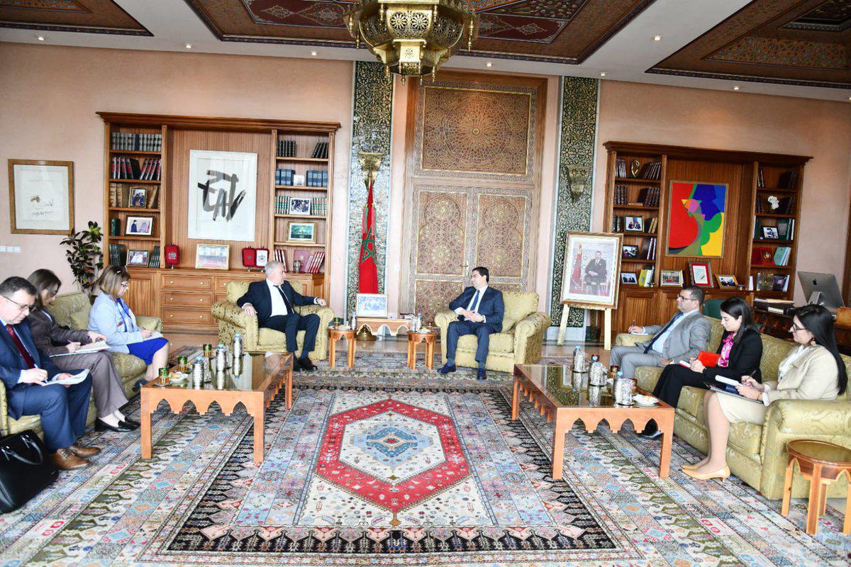 Le ministre Nasser Bourita a reçu, aujourd'hui à Rabat, le ministre de la Défense nationale de Roumanie, le Sr. Angel Tîlvăr. Le ministre Nasser Bourita a reçu, aujourd'hui à Rabat, le ministre de la Défense nationale de Roumanie, le Sr. Angel Tîlvăr.