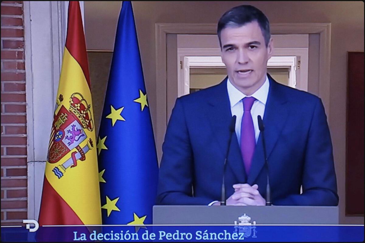 Pedro Sanchez décide de continuer malgré les attaques : un engagement renouvelé envers l'Espagne Pedro Sanchez décide de continuer malgré les attaques : un engagement renouvelé envers l'Espagne