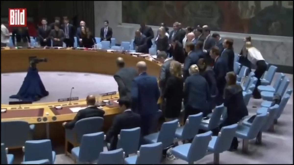 L'ONU rend hommage à Raisi : une commémoration controversée qui soulève des questions L'ONU rend hommage à Raisi : une commémoration controversée qui soulève des questions