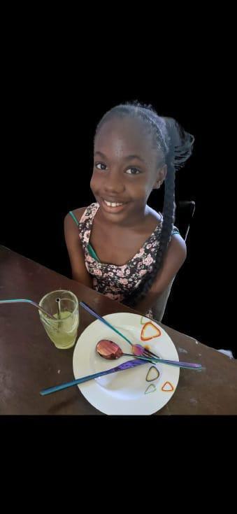 Eco-Warrior Nelister: 'Snap & Chat' Eco-Challenge Eco-Warrior Nelister: 'Snap & Chat' Eco-Challenge