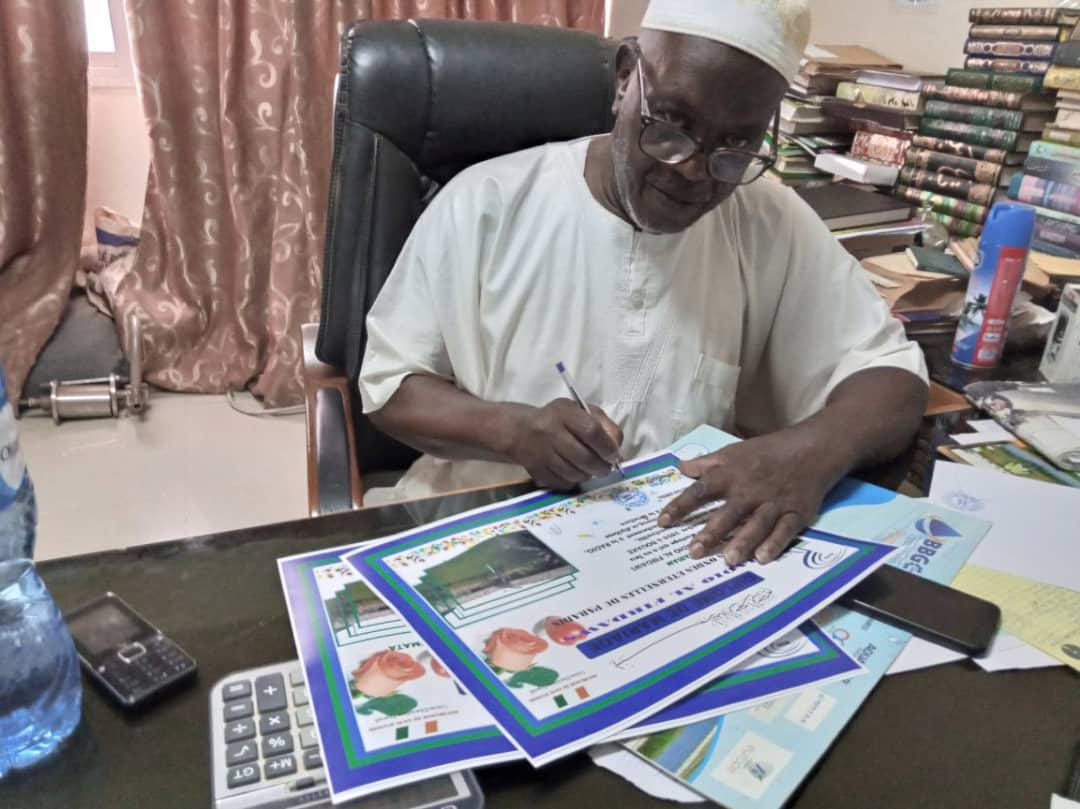 LE DIRECTEUR MR KOUROUMA