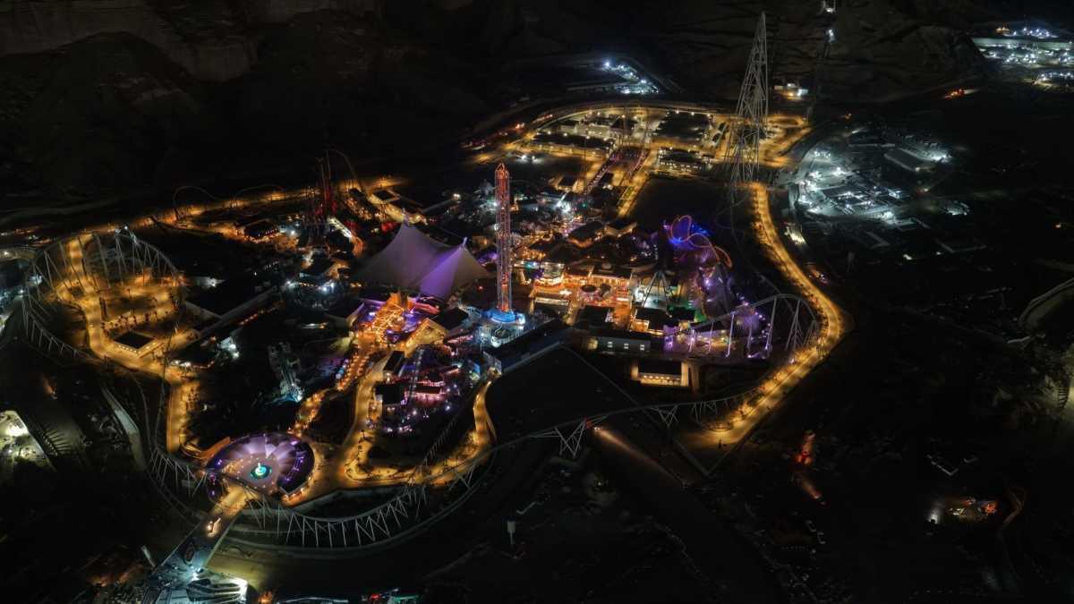 Six Flags مدينة القدية Six Flags مدينة القدية