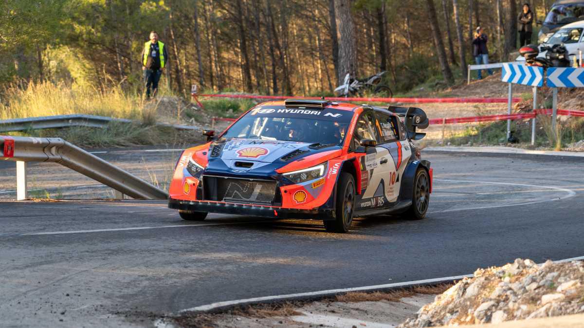 Robert Virves se lleva el triunfo y Cagiao el título en La Nucía Robert Virves se lleva el triunfo y Cagiao el título en La Nucía