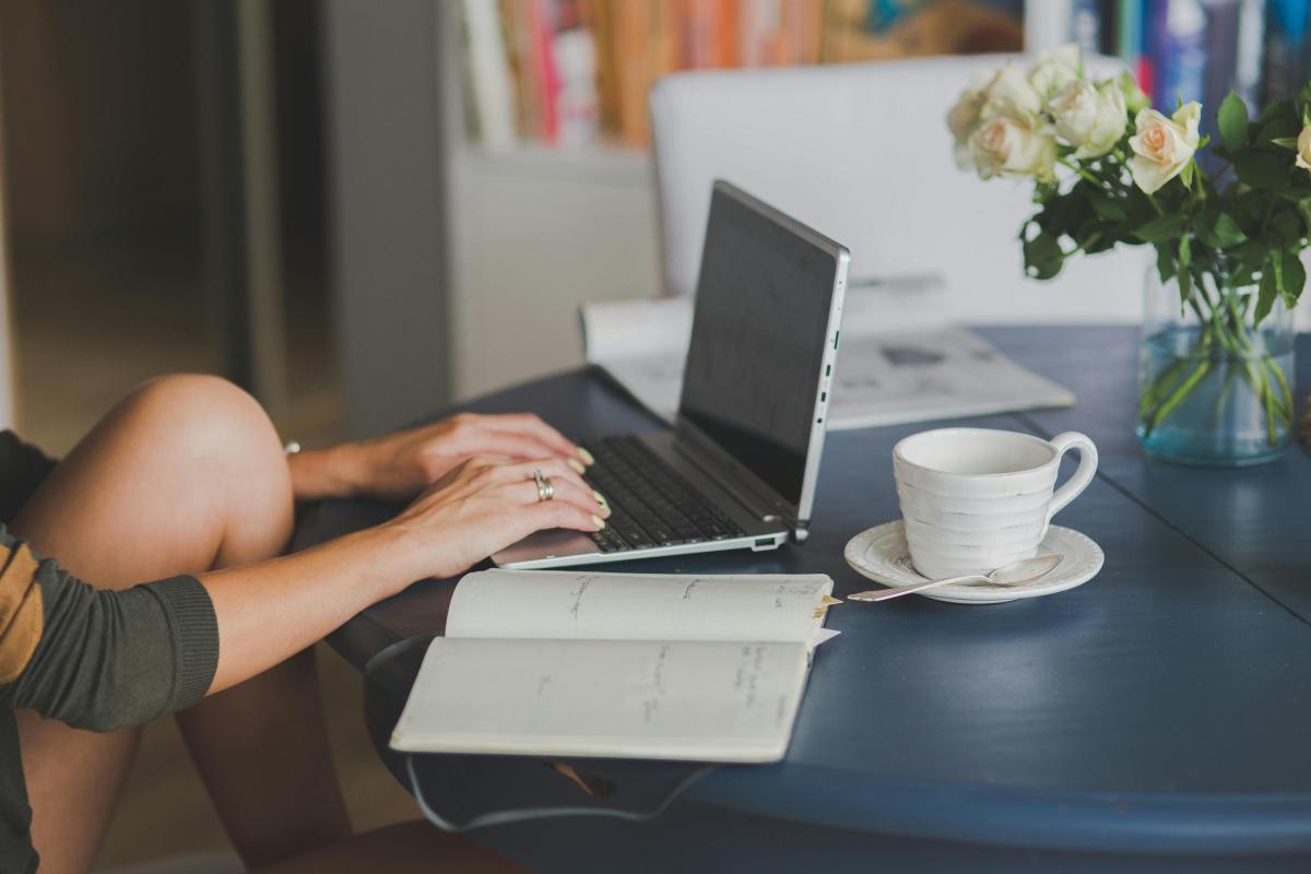 télétravail : fréquence, indemnité, horaires de travail ? Guide CFE-CGC