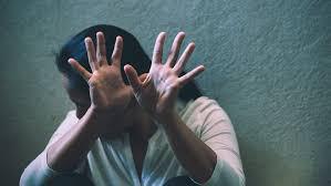 VIOLENCIA INTRAFAMILIAR