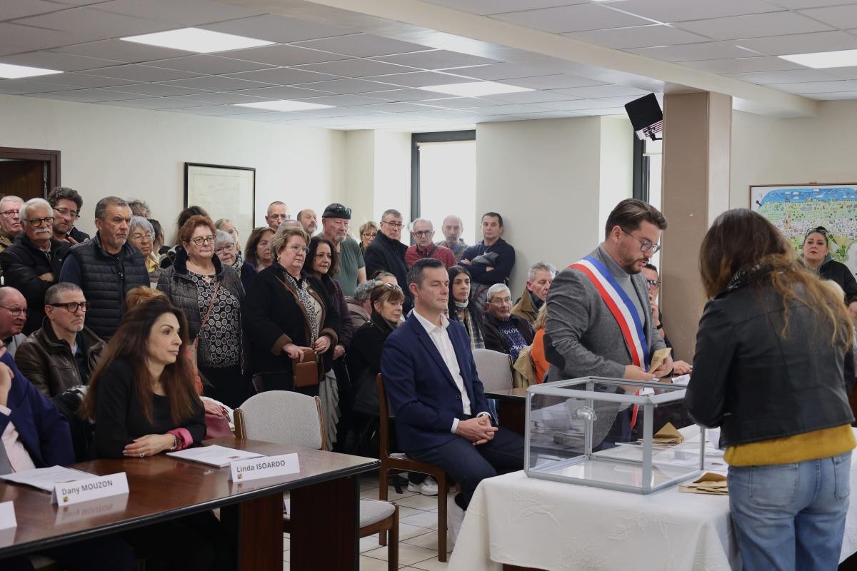 Le nouveau conseil municipal s'installe