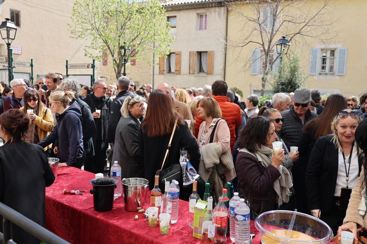 Le nouveau conseil municipal s'installe