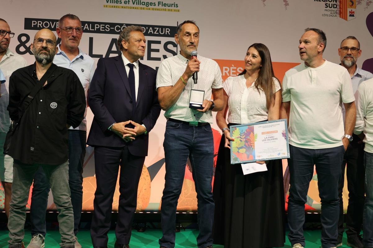 Villes et villages fleuris : une deuxième fleur qui récompense l’engagement des agents municipaux
