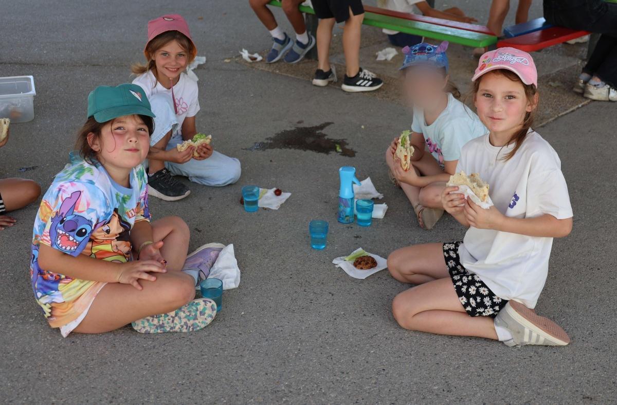 Un repas festif pour nos écoliers
