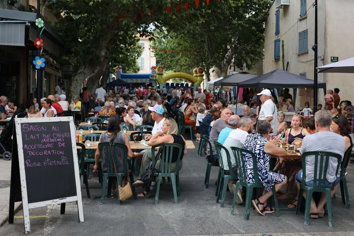 Retour en images sur le marché nocturne et l'animation du 13 juillet