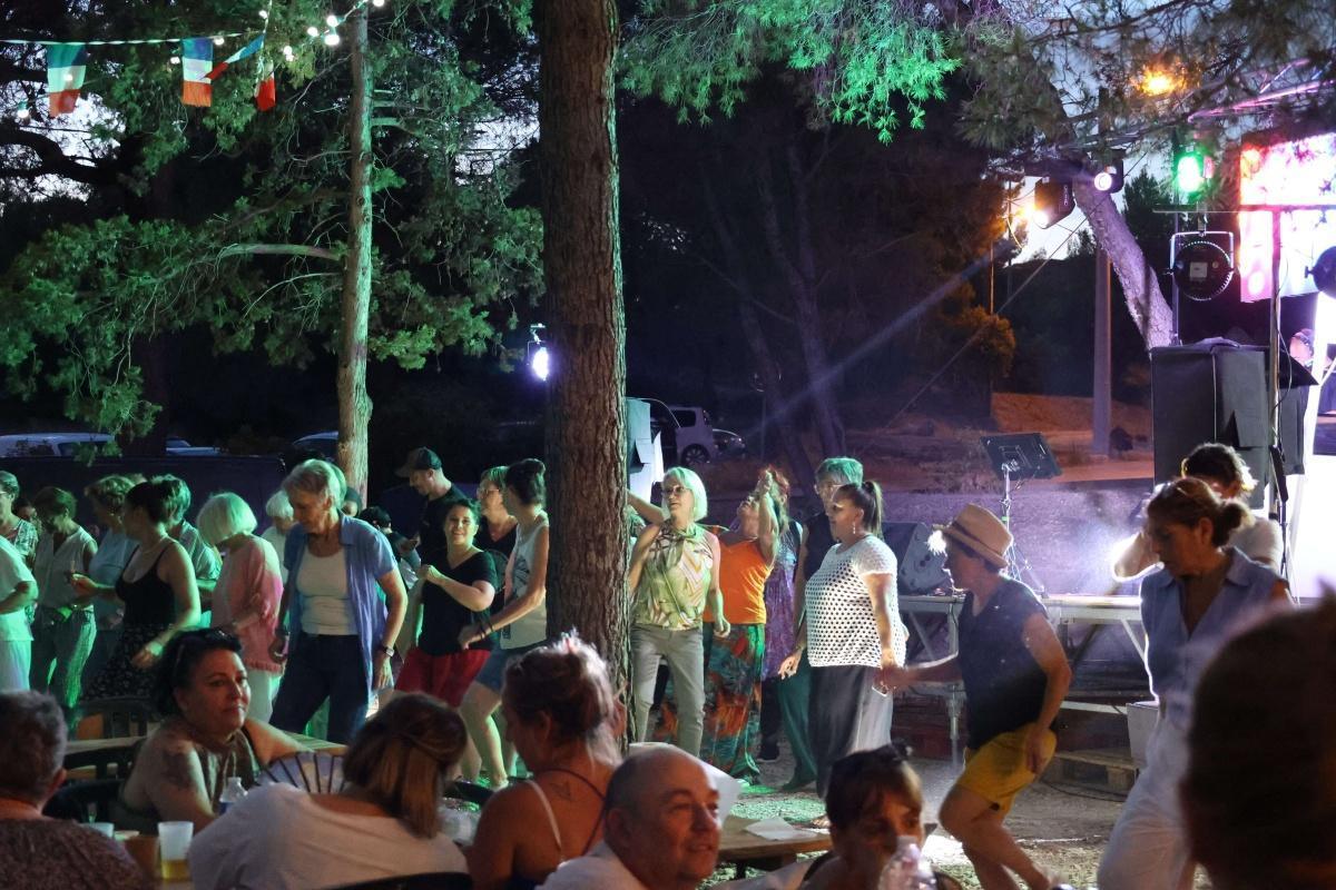 Retour en images sur le marché nocturne et l'animation du 13 juillet