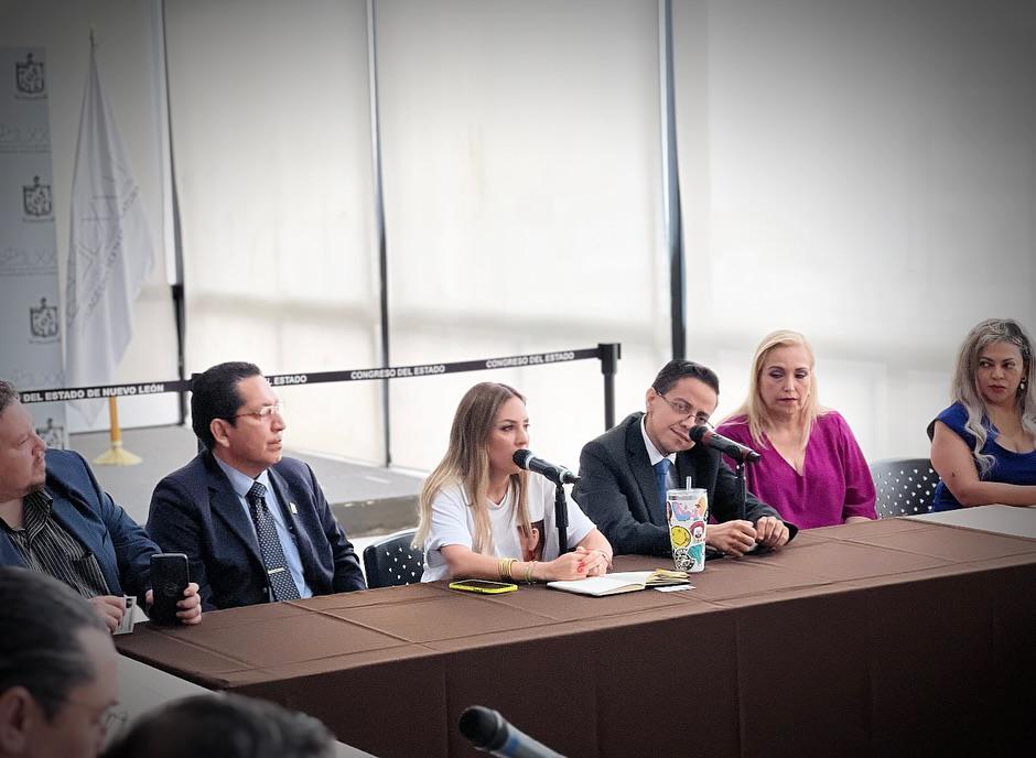 Reunion con los directivos de la Federación de Colegios Profesionales del Estado de Nuevo León