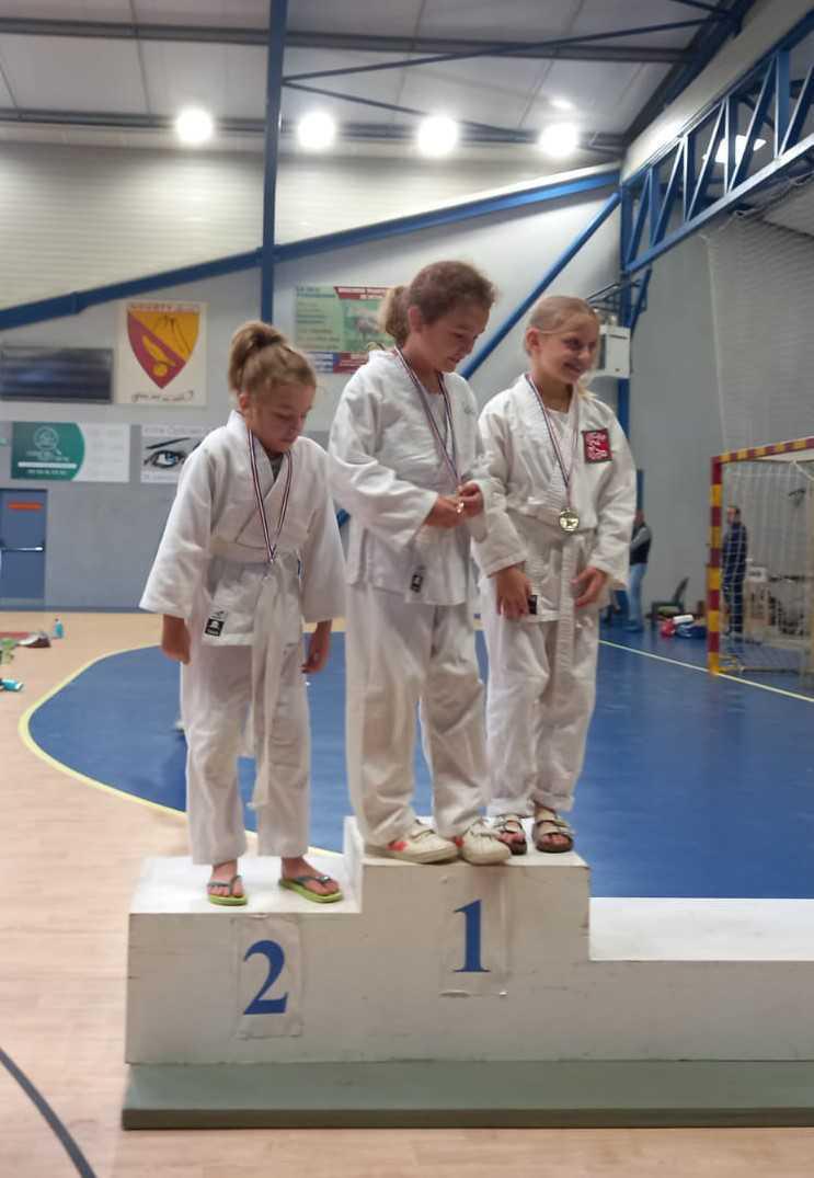 Tournoi du JCS a Nousty du 21/10/2023 ... Très bonne participation de tous vaillants petits champions de Lescar Judo ...