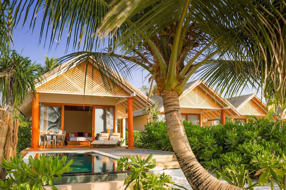 Kudafushi Resort and Spa ★★★★★ 