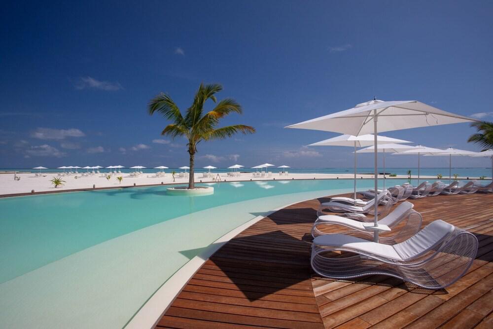 Cinnamon Velifushi Maldives ★★★★★