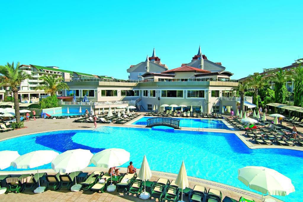 Aydinbey Famous Resort All Inclusive ★★★★★