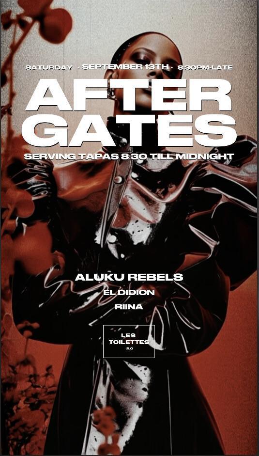 After Gates at Les Toilettes 