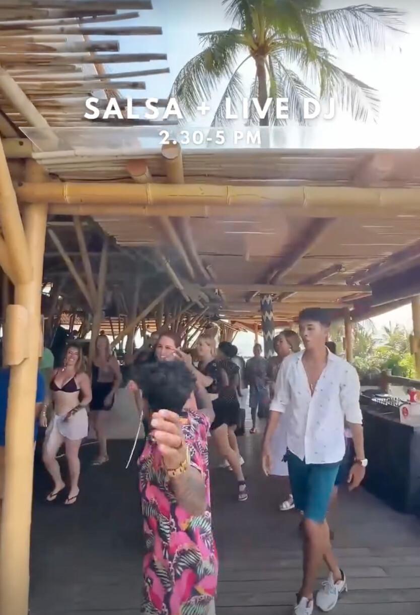Salsa & Live DJ at Azul Beach Club Bali