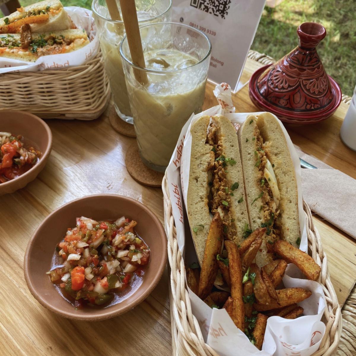 Habibi Bali, Food & Shisha Habibi Bali, Food & Shisha