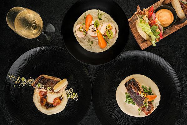 Romeos Bar & Grillery Romeos Bar & Grillery