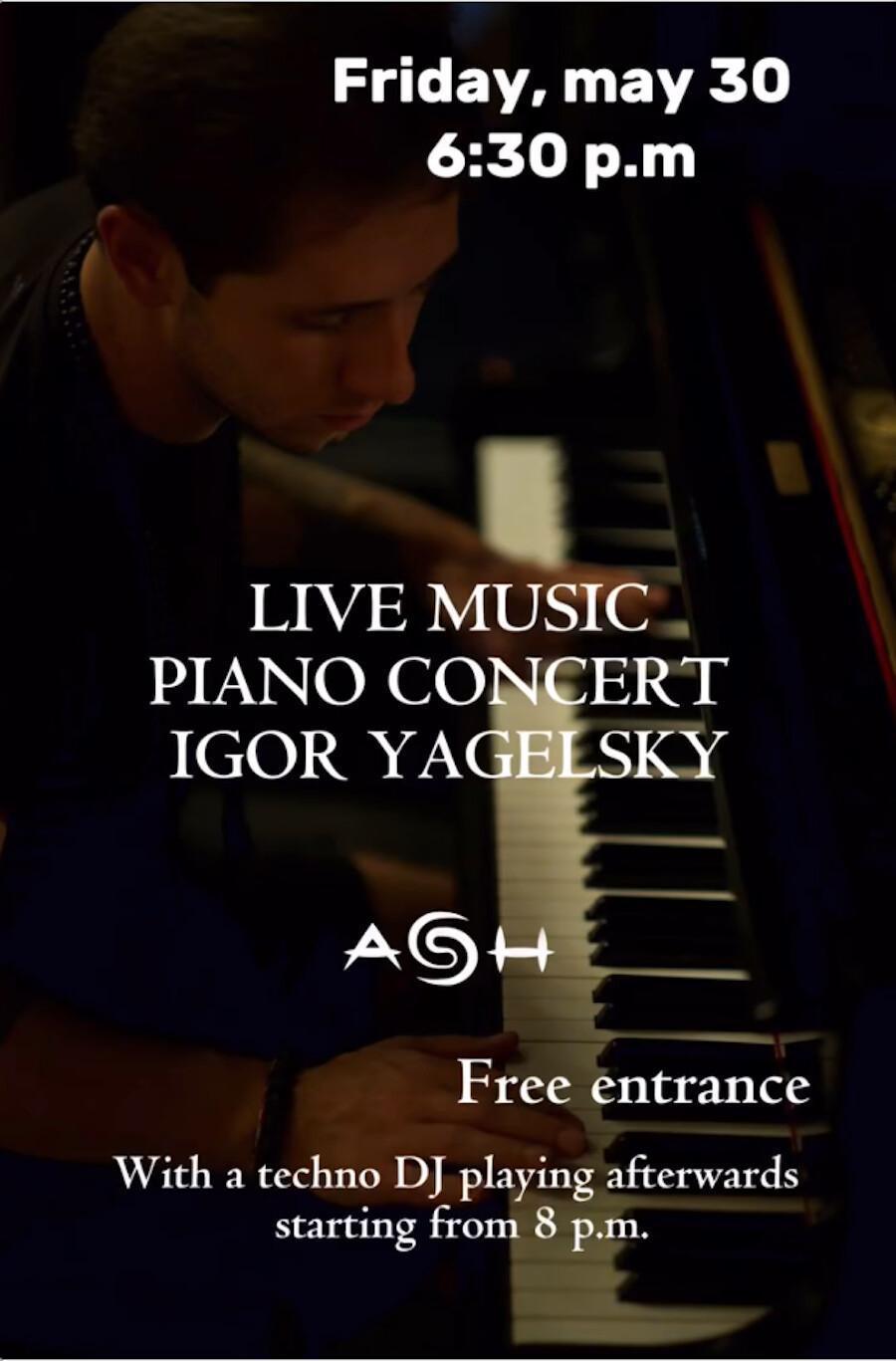 Live Music Piano Concert at Ash Nuanu 
