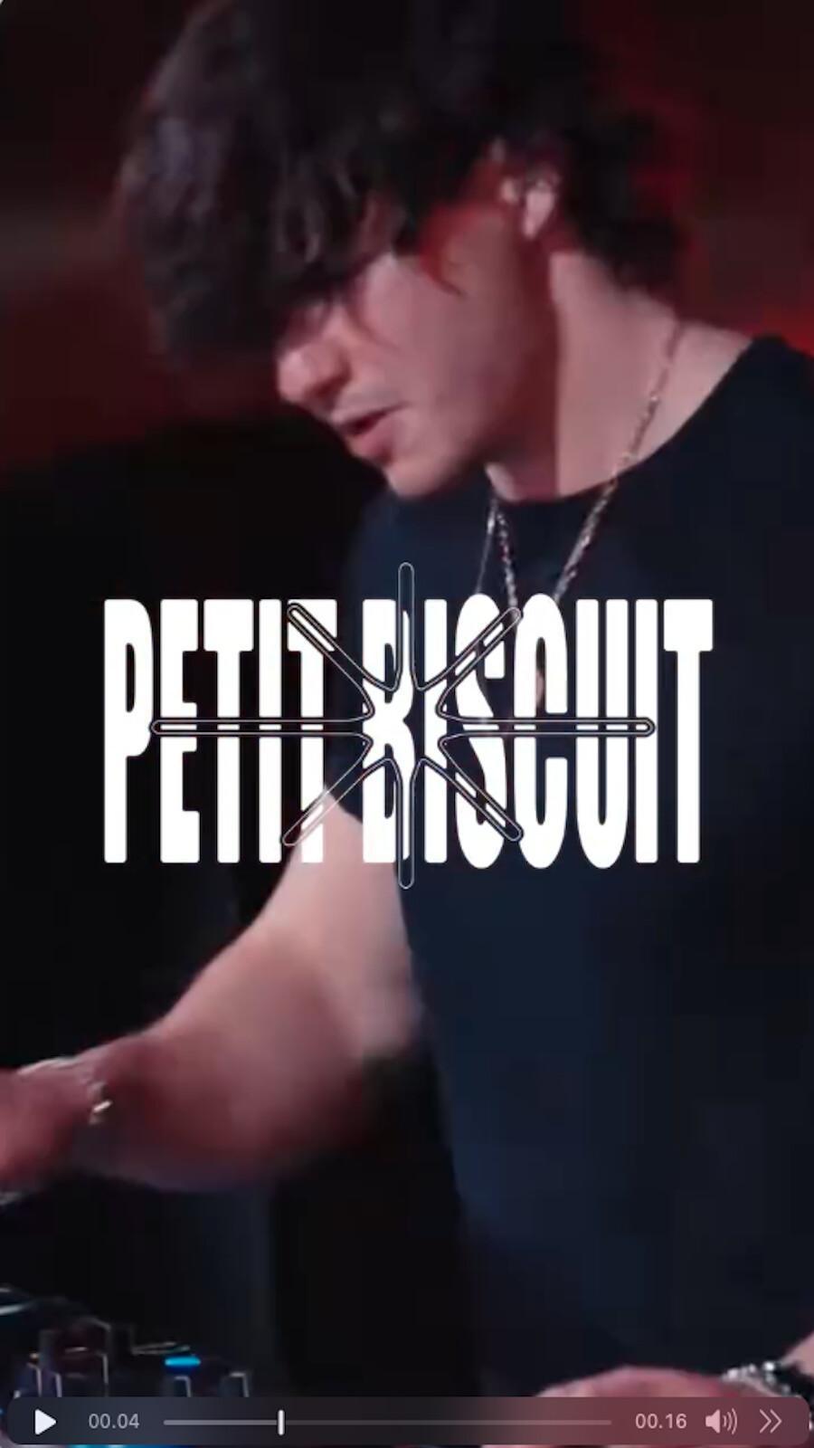 Petit Biscuit at Mrs Sippy Bali 