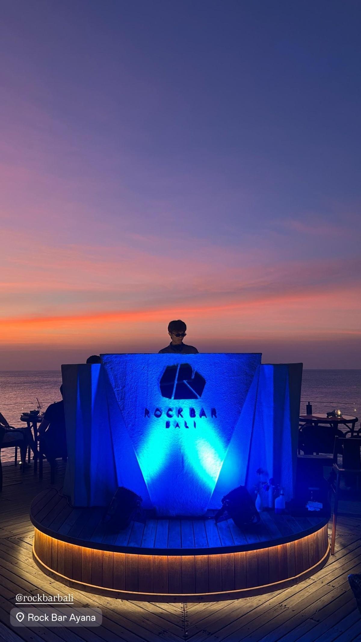 DJ Set & Birthday Celebration at Rock Bar Bali DJ Set & Birthday Celebration at Rock Bar Bali