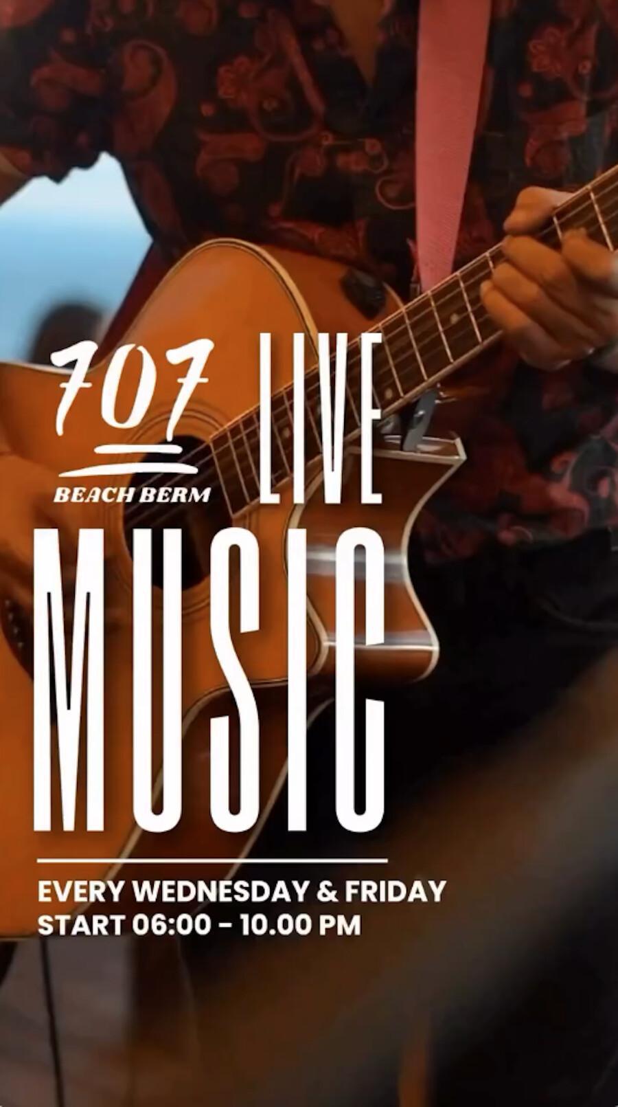Live Music at 707 Beachberm Bali 