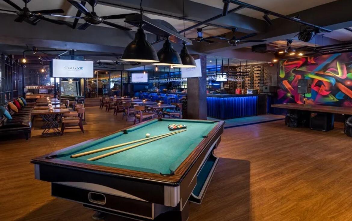 C'est La Vie Restaurant & Bar 