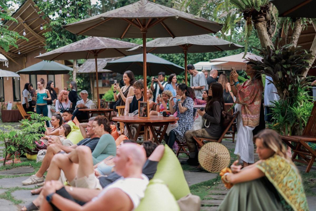 200-Hour Yoga Teacher Training at Alchemy Ubud 200-Hour Yoga Teacher Training at Alchemy Ubud
