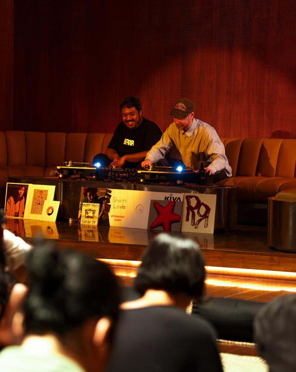 Listening Session w/ Chee Shimizu at Klymax Discotheque Listening Session w/ Chee Shimizu at Klymax Discotheque