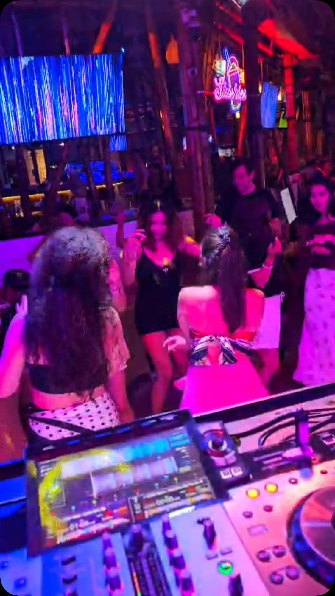 Party Night at Bamboo Kuta at Bamboo Bar & Grill Kuta Party Night at Bamboo Kuta at Bamboo Bar & Grill Kuta