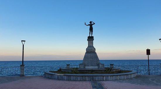 Monumento a Nosside - Monument to Nosside
