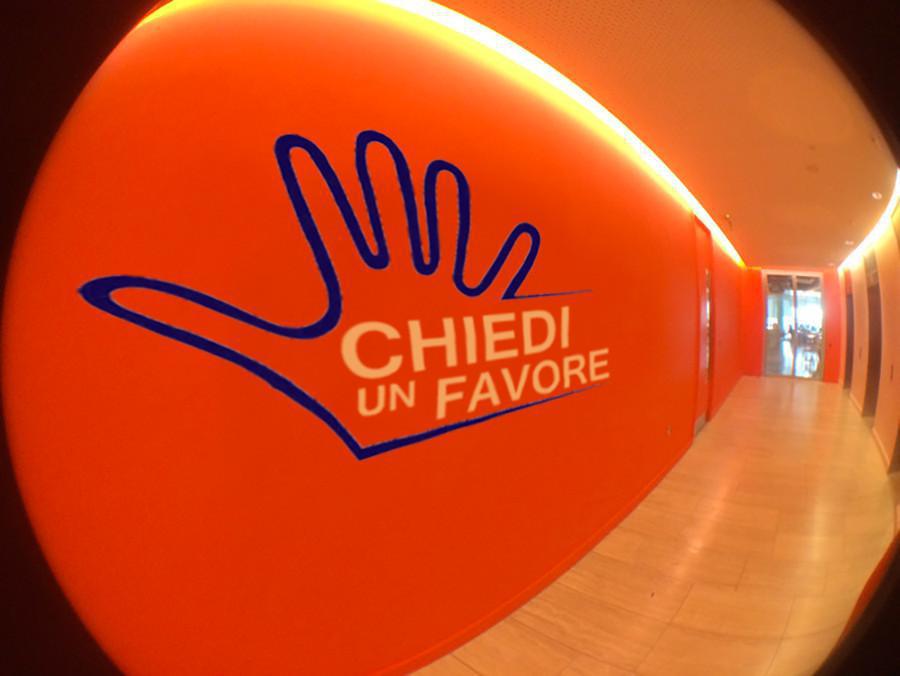 Chiedi un favore Chiedi un favore