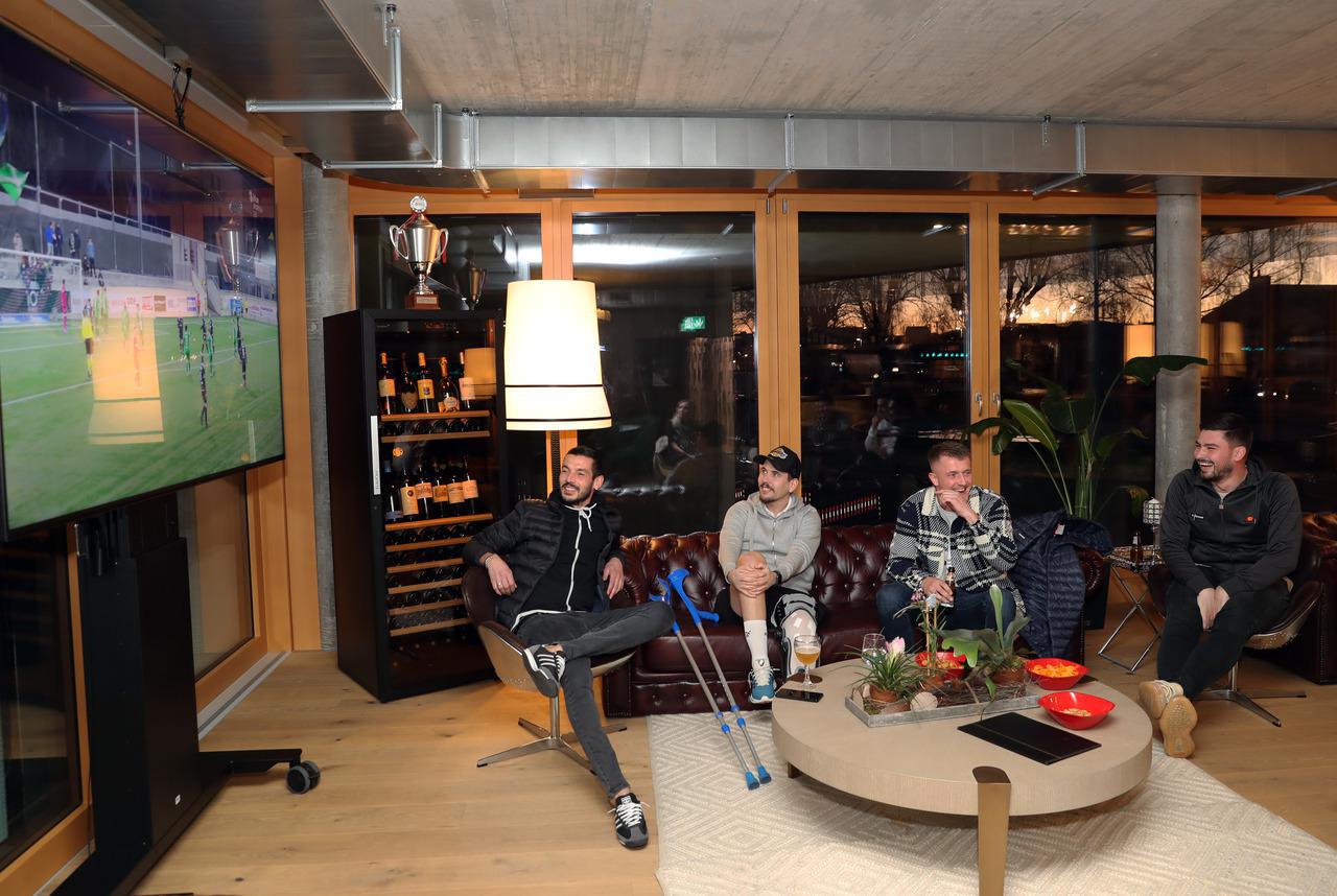 ys_lounge_4011