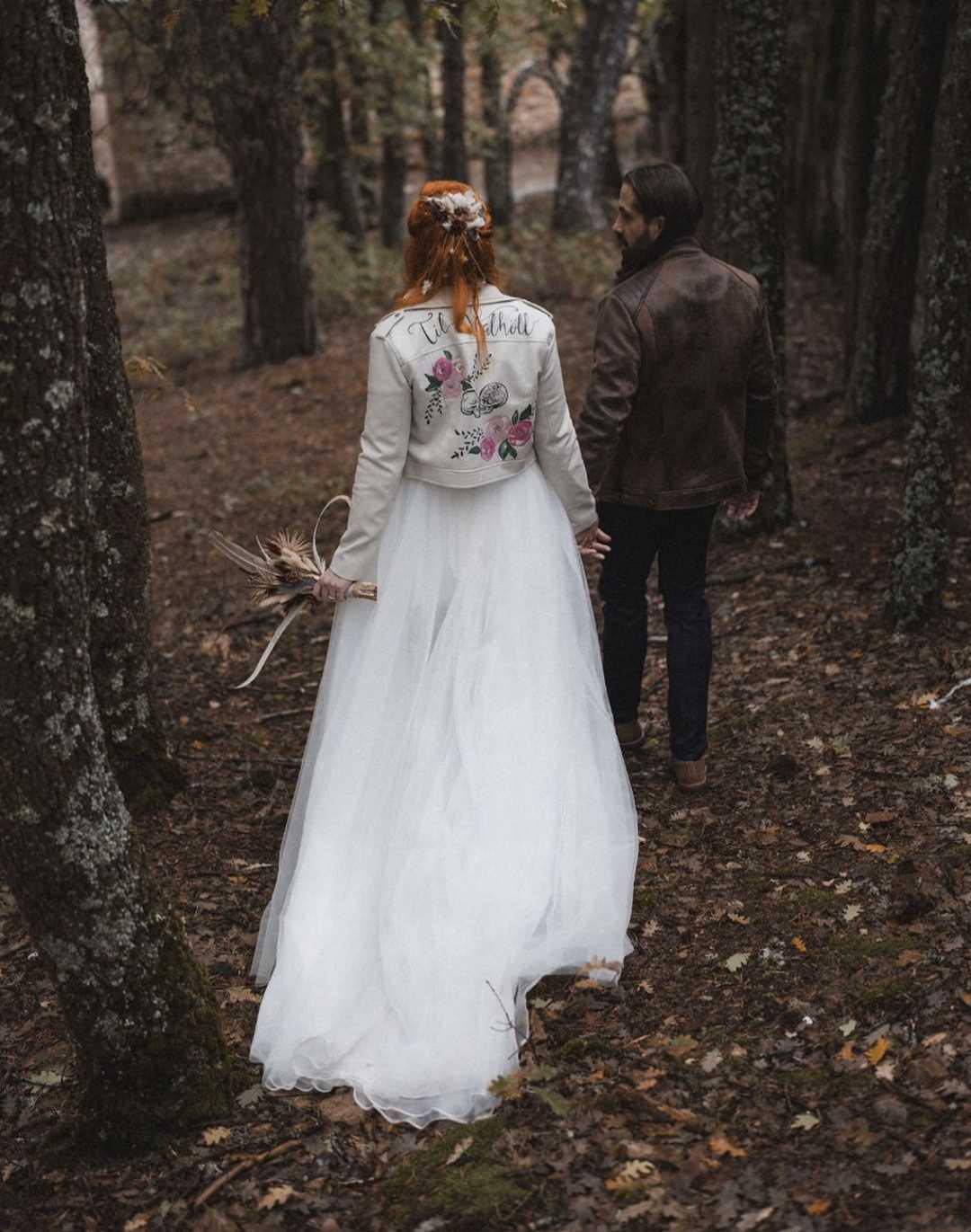 ¿CÓMO ELEGIR LOS ACCESORIOS PARA TU BODA? ¿CÓMO ELEGIR LOS ACCESORIOS PARA TU BODA?