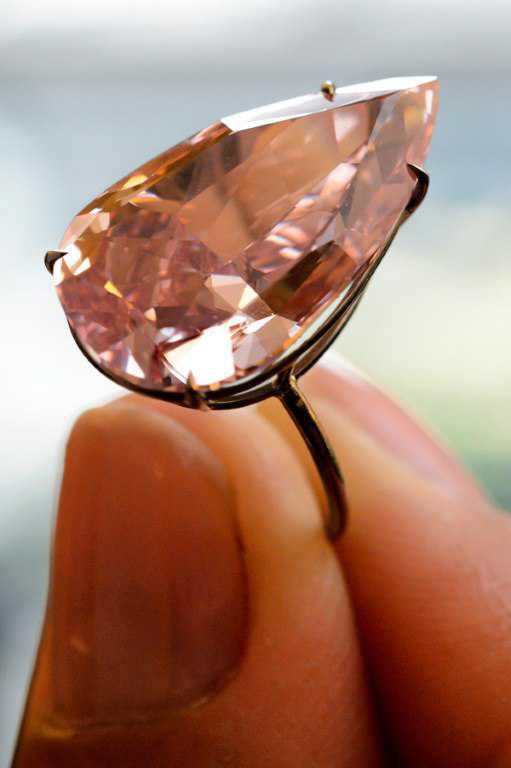 اكتشاف سر ندرة الماس الوردي اكتشاف سر ندرة الماس الوردي