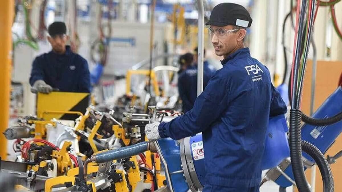 المغرب. صادرات السيارات ترتفع بنسبة 35,6% لتبلغ 90,4 مليار درهم المغرب. صادرات السيارات ترتفع بنسبة 35,6% لتبلغ 90,4 مليار درهم