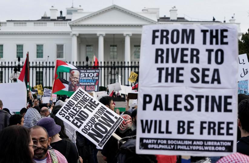 تسجيل شعار "من النهر إلى البحر، فلسطين ستتحرر" كعلامة تجارية: التحدي الذي يواجهه يهوديان أمريكيان