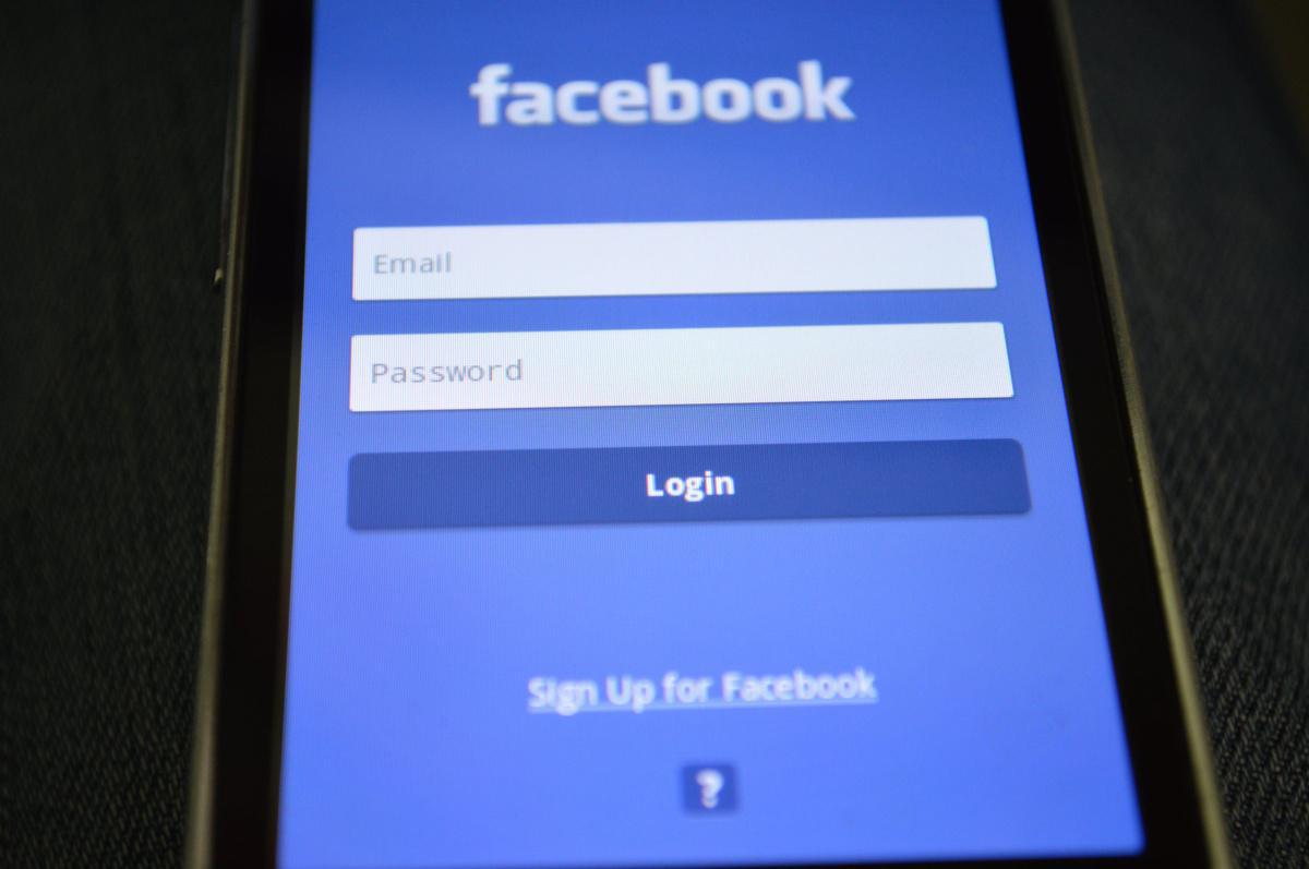 انخفاض حركة الإخبار على الفيسبوك: الناشرون الصغار في أزمة يواجهون تغييرات خوارزمية
