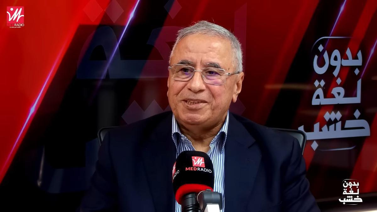 الإعلام والدبلوماسية: حقائق من داخل السفارة المغربية بالجزائر الإعلام والدبلوماسية: حقائق من داخل السفارة المغربية بالجزائر