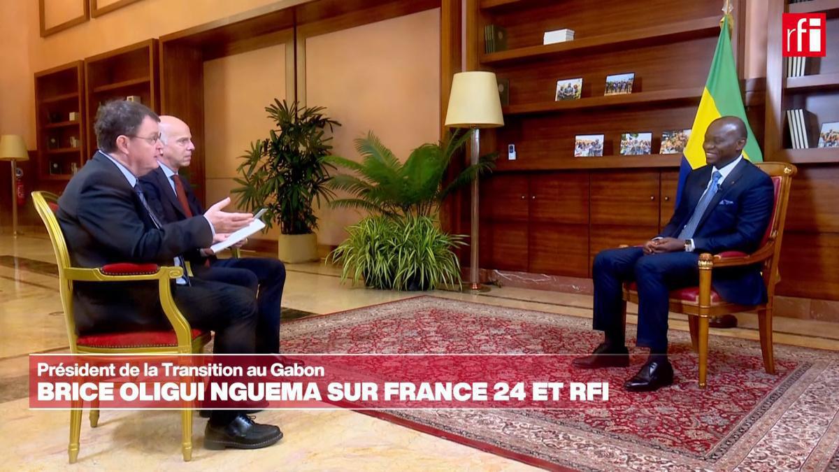رئيس الغابون الانتقالي يرد على صحافي من فرانس 24: "لسنا انقلابيين" رئيس الغابون الانتقالي يرد على صحافي من فرانس 24: "لسنا انقلابيين"