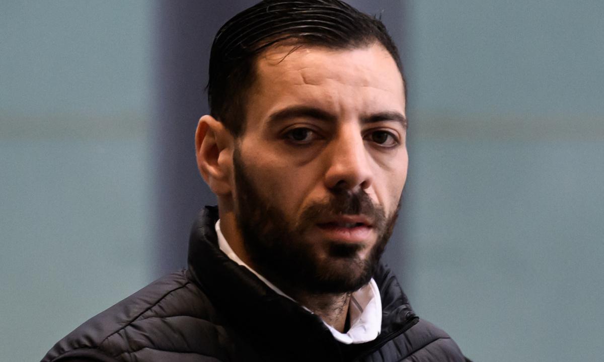 إدانة المؤثر الجزائري "عماد تان تان" في فرنسا: من تهمة الإرهاب إلى غرامة مالية إدانة المؤثر الجزائري "عماد تان تان" في فرنسا: من تهمة الإرهاب إلى غرامة مالية