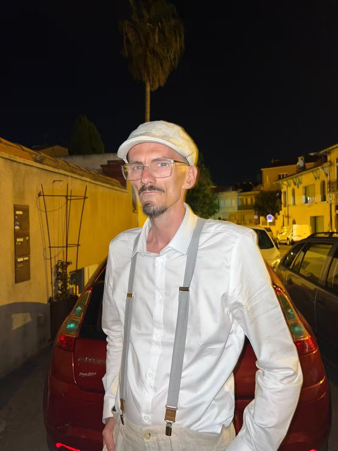 وفاة مأساوية لبثّ مباشر تهزّ منصات التواصل في فرنسا وفاة مأساوية لبثّ مباشر تهزّ منصات التواصل في فرنسا