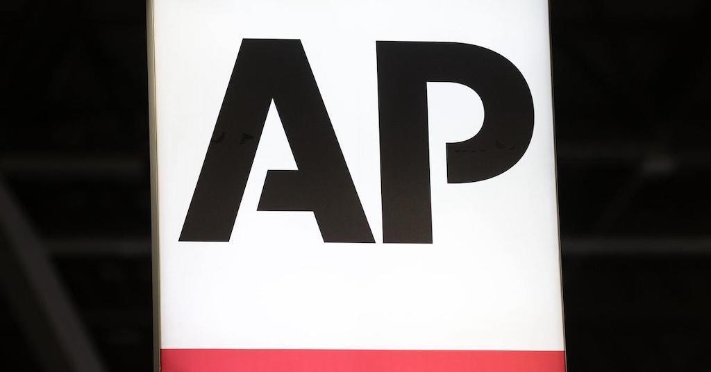 توازن حذر بين الذكاء الاصطناعي والمهارة الصحفية توازن حذر بين الذكاء الاصطناعي والمهارة الصحفية