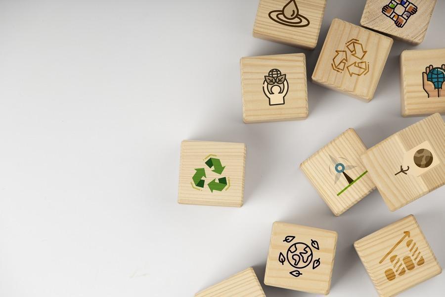 حساب الأثر الكربوني في هاشيت ليفر: خطوة جديدة نحو النشر المسؤول