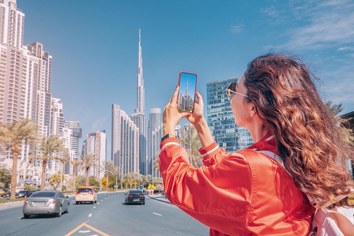 الإمارات تطلق صندوقاً لدعم صناع المحتوى الرقمي