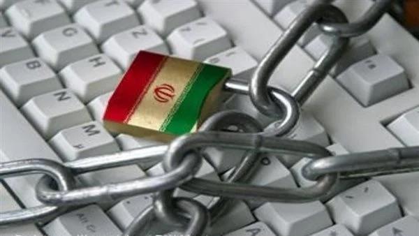 انقطاع الإنترنت: الإيرانيون بين العزلة الرقمية و«المنصات المراقَبة»
