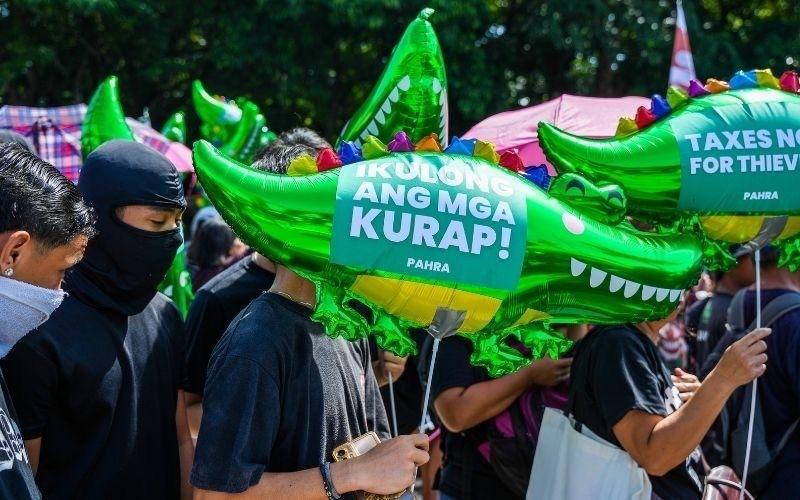 ستة أشهر تغيّر حسابات «ثورة الجيل زد» العالميّة ستة أشهر تغيّر حسابات «ثورة الجيل زد» العالميّة